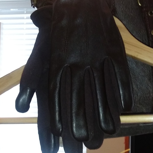 BCBG Shearling/Leather Purse - Used - Must Go!!! - Picture 2 of 11